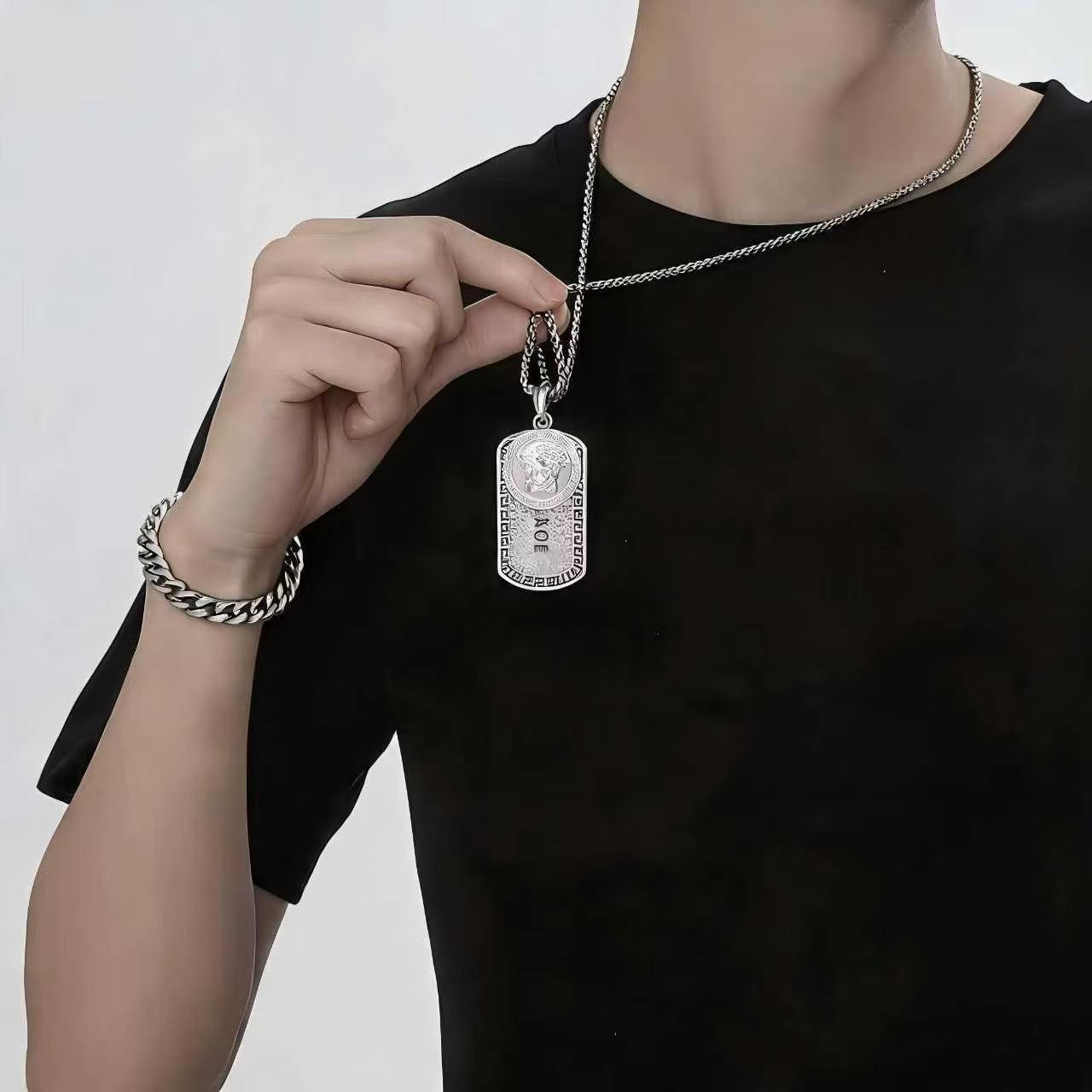 Hip-Hop Gold Letter Necklace For Unisex Featuring Electroplated Alloy With Cable Chain