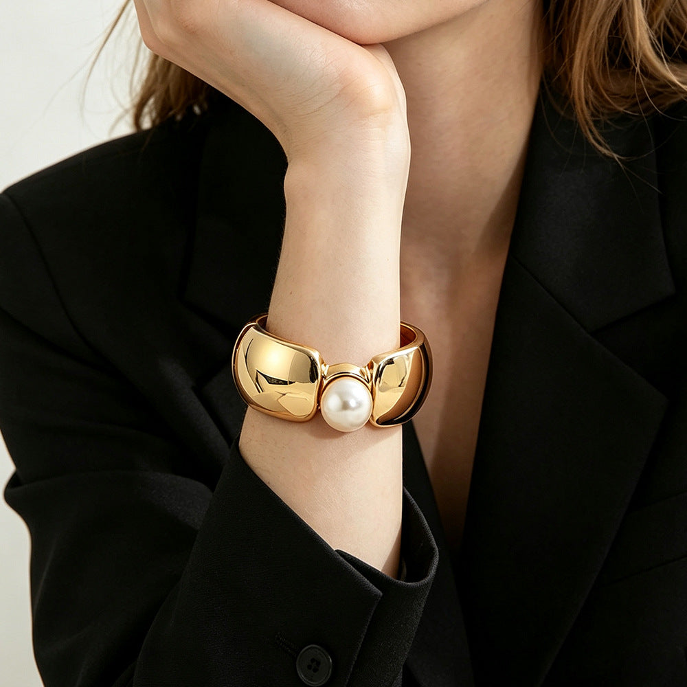 Gold Pearl Bangle For Women Featuring Electroplated Metal Craftsmanship