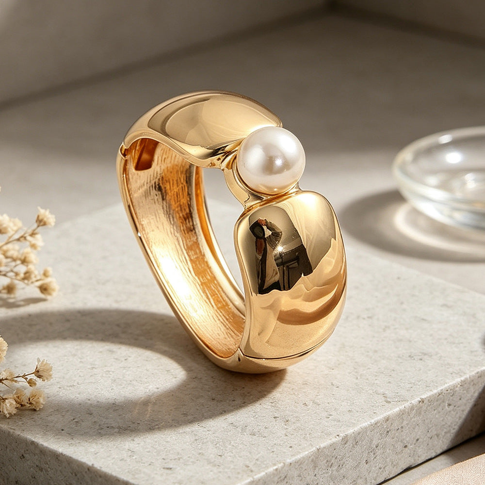 Gold Pearl Bangle For Women Featuring Electroplated Metal Craftsmanship