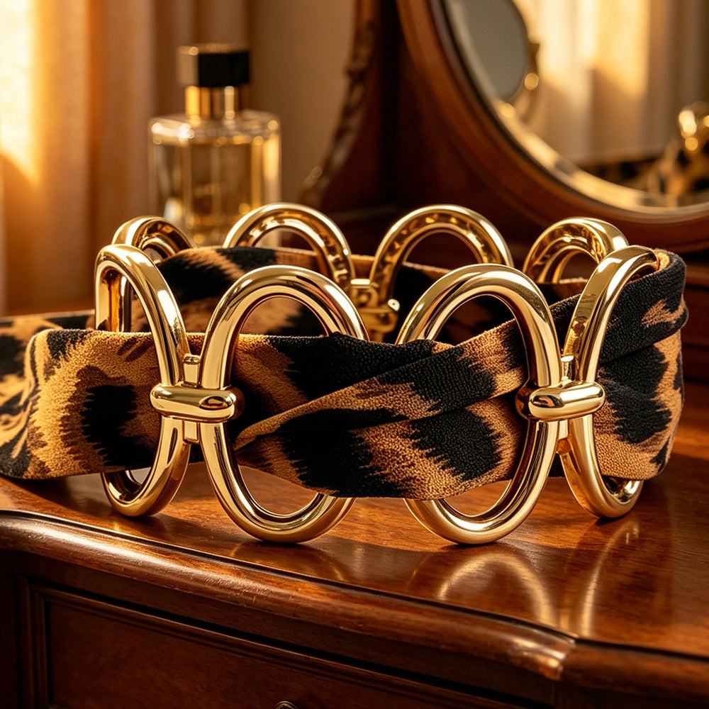 Leopard Print Metal Bangle With Electroplated Finish, Stylish Animal Pattern Accessory