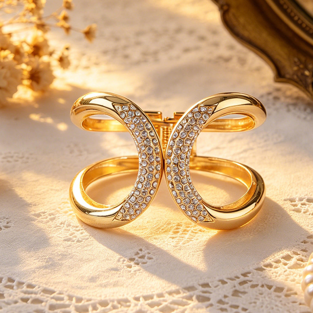 Elegant C Shape Gold Metal Bangle For Women With Rhinestone Inlay