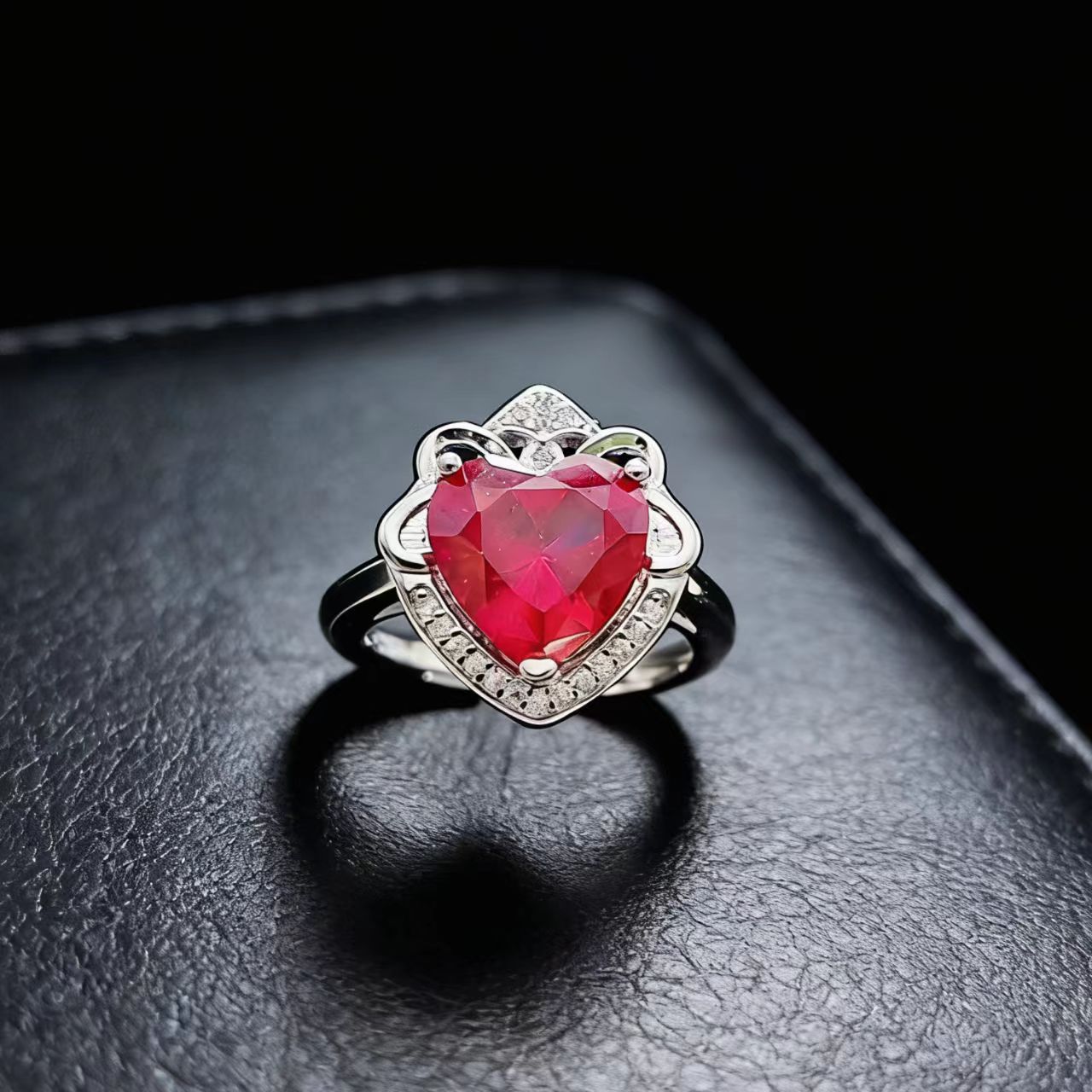 Heart Shape Necklace For Women In Simple Style Featuring Electroplated Brass With Zircon On Cable Chain