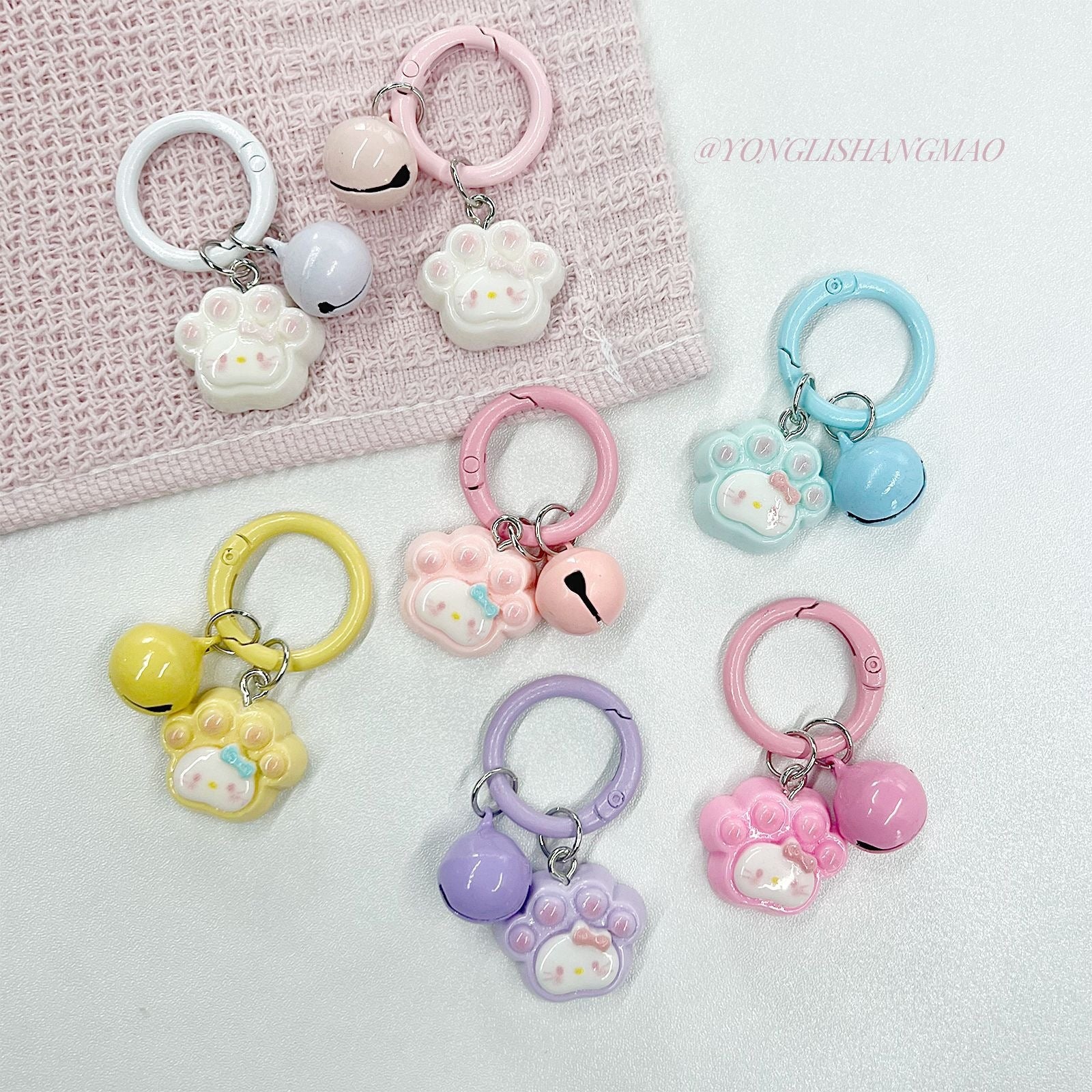 Natural Pink Enamel Cat Key Chain Featuring Cute Style And Durable Plastic Material, Perfect For Spring Accessories