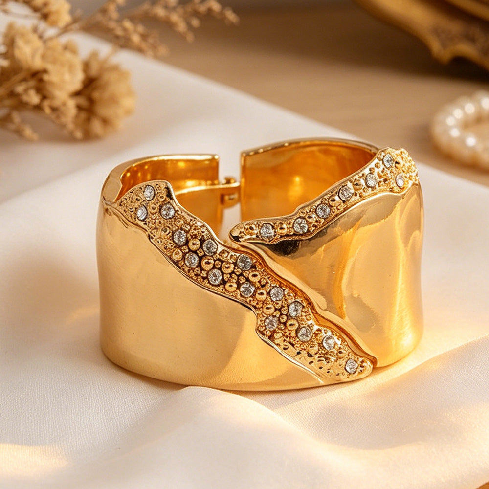 Exaggerated Gold Metal Tree Bangle For Women With Rhinestone Inlay