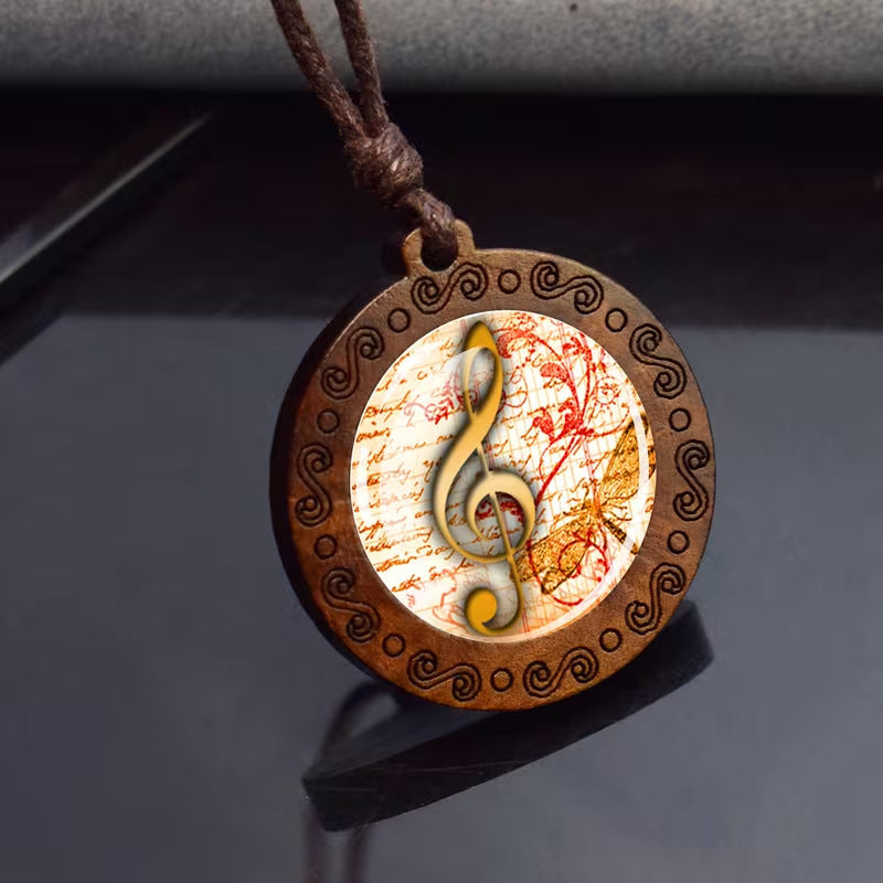 Handmade Maillard Style Pendant Necklace With Rope Chain And Glass Pendant, Alloy Material, Unisex