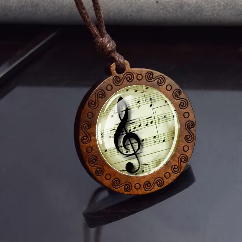 Handmade Maillard Style Pendant Necklace With Rope Chain And Glass Pendant, Alloy Material, Unisex