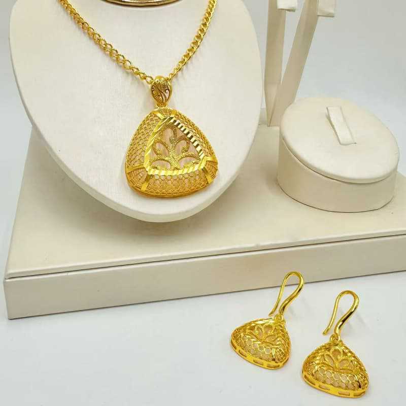 Handmade Heart Shape Jewelry Set For Women In Gold Alloy, Perfect For  Spring And Summer