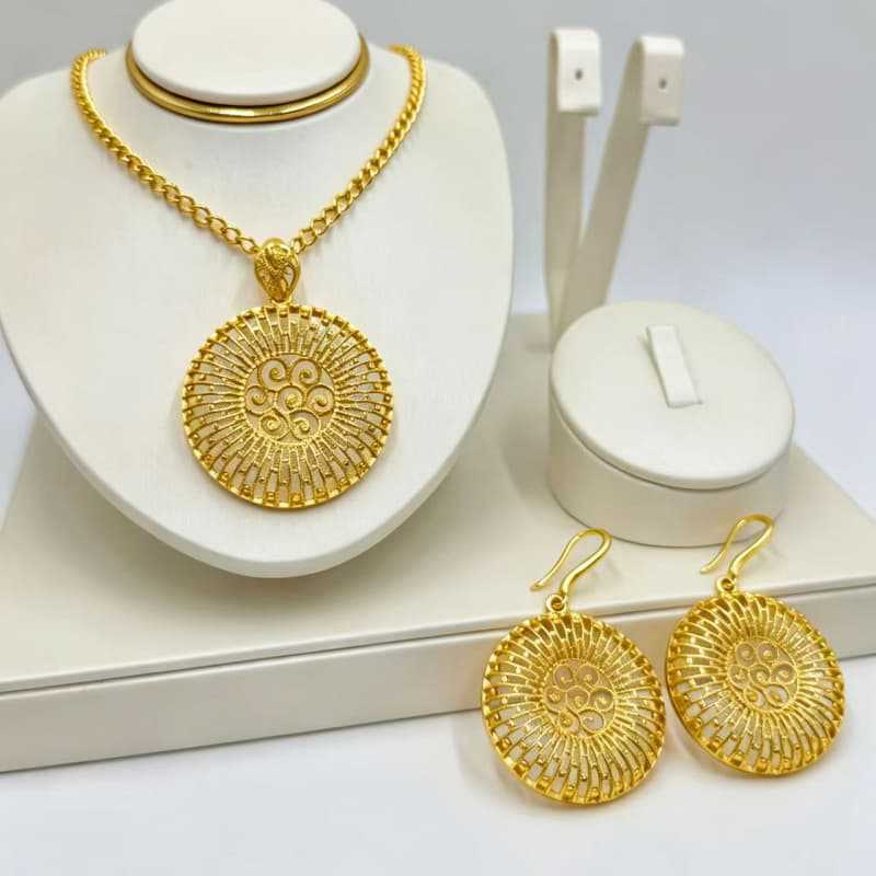 Handmade Heart Shape Jewelry Set For Women In Gold Alloy, Perfect For  Spring And Summer