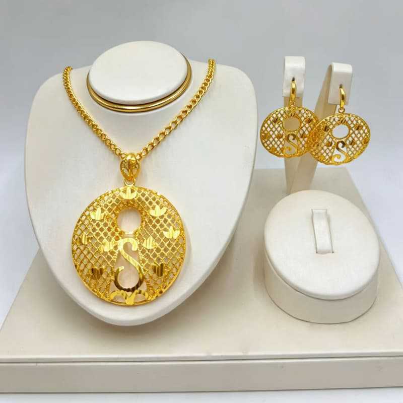 Handmade Heart Shape Jewelry Set For Women In Gold Alloy, Perfect For  Spring And Summer