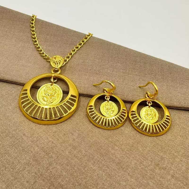 Handmade Heart Shape Jewelry Set For Women In Gold Alloy, Perfect For  Spring And Summer