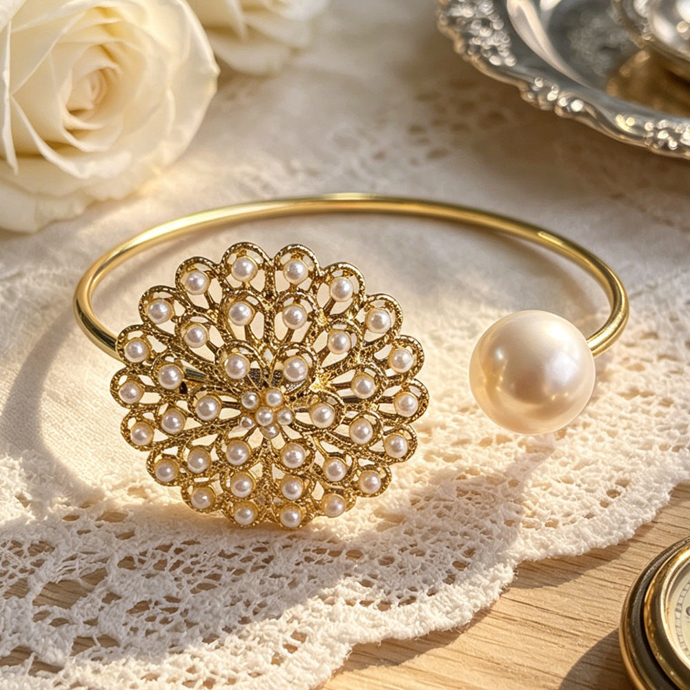 Elegant Flowers Arm Bracelet For Women In Gold Electroplated Metal, Stylish Wristband Accessory
