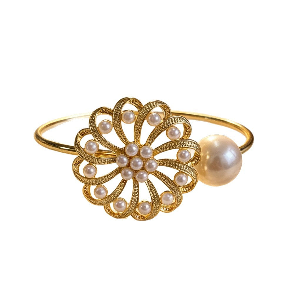 Elegant Flowers Arm Bracelet For Women In Gold Electroplated Metal, Stylish Wristband Accessory