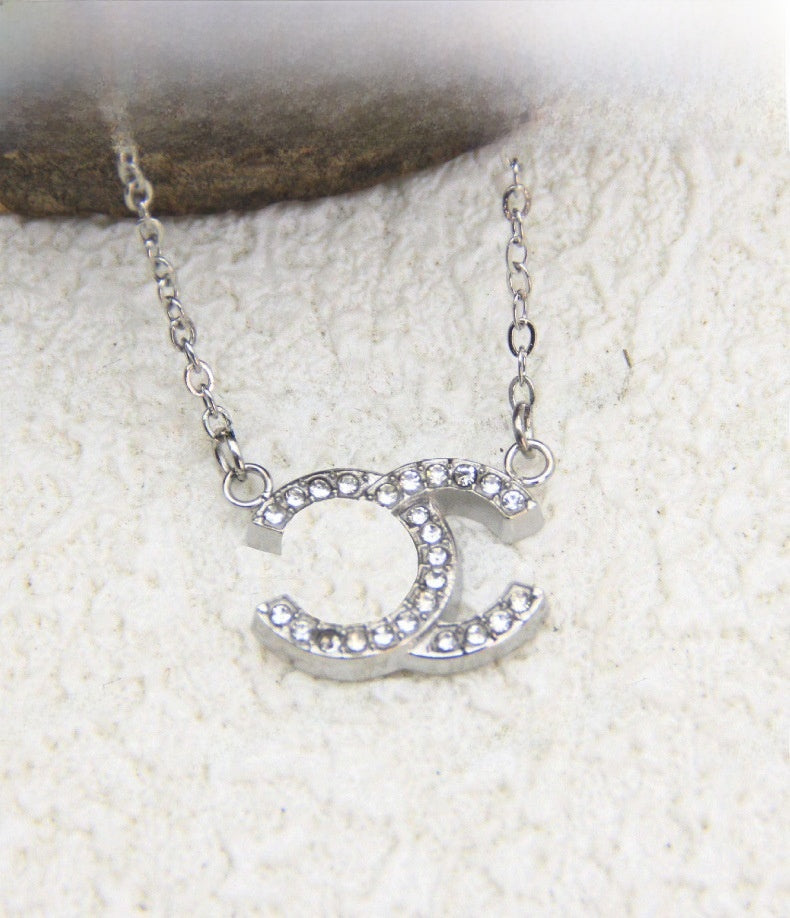 C Shape Pendant Necklace For Women In 18K Real Gold Plated 304 Stainless Steel With Zircon Inlay And Cable Chain