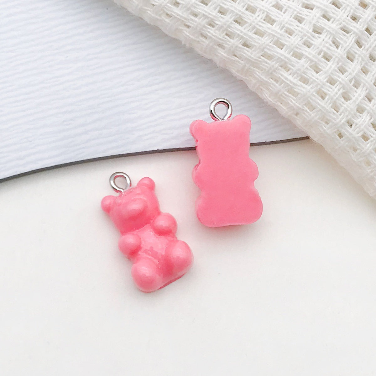 Little Bear Acrylic Pendant With Hole Size 1~1.9mm, 20 PCS Package Featuring Epoxy Craft For Cute Jewelry Accessories