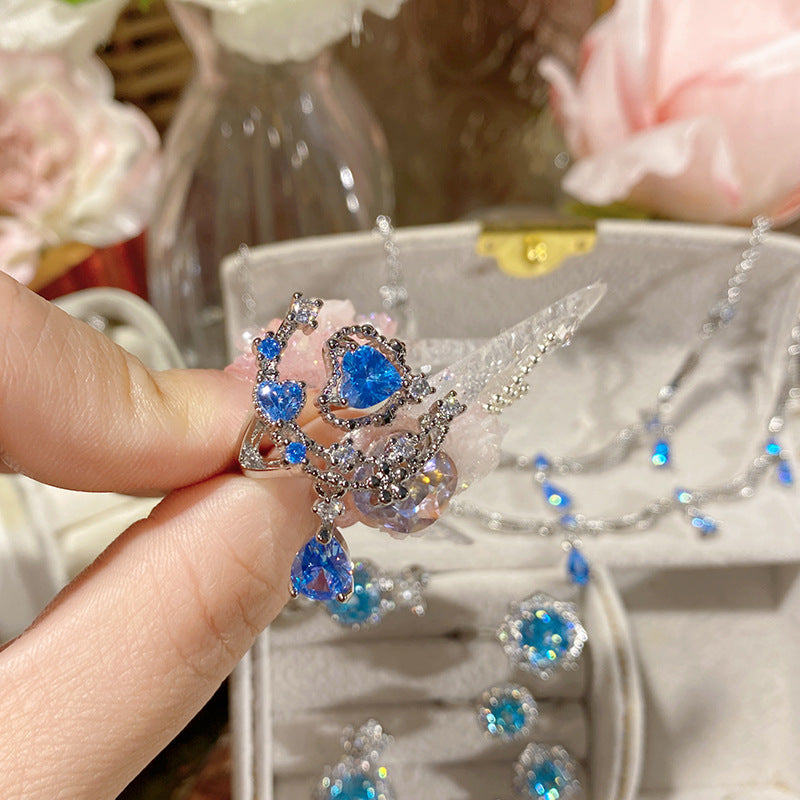 Luxurious Heart Shape Necklace For Women With Electroplated Copper And March Birthstone Aquamarine Inlay, Featuring Cable Chain
