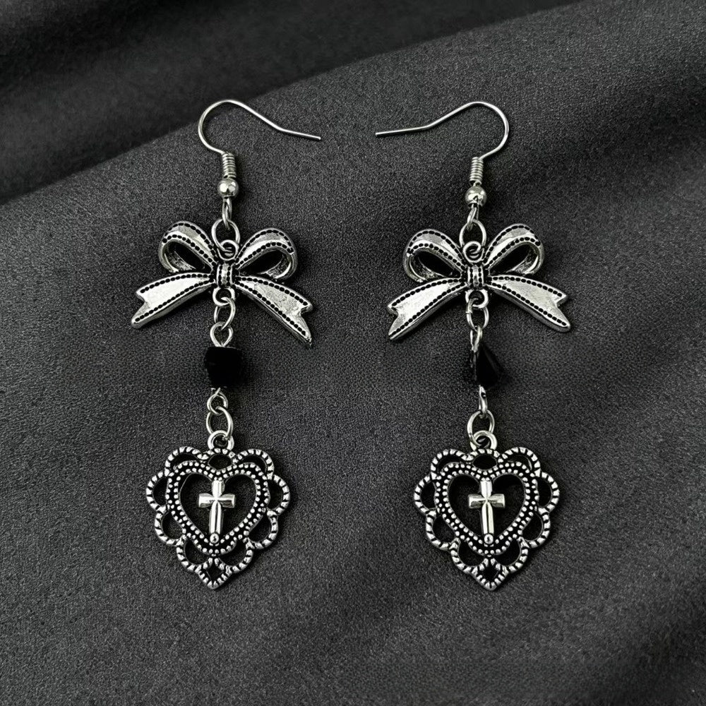 Heart Shape Gothic Alloy Earrings For Unisex Featuring Electroplated Finish With Titanium Alloy Studs