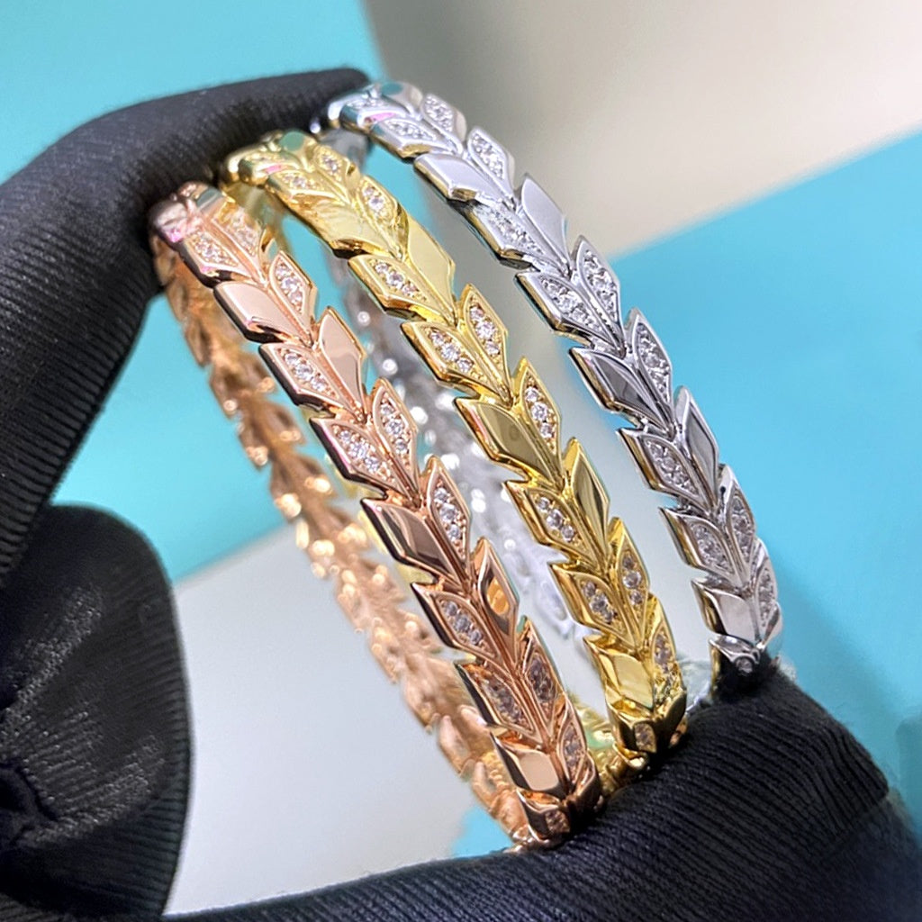 Elegant Feather Inlay Bangle In 925 Sterling Silver With 18K Real Gold Plated Electroplated Finish And Rhinestone Inlay