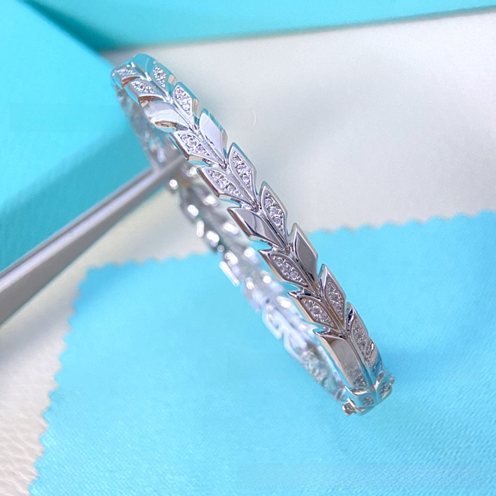 Elegant Feather Inlay Bangle In 925 Sterling Silver With 18K Real Gold Plated Electroplated Finish And Rhinestone Inlay