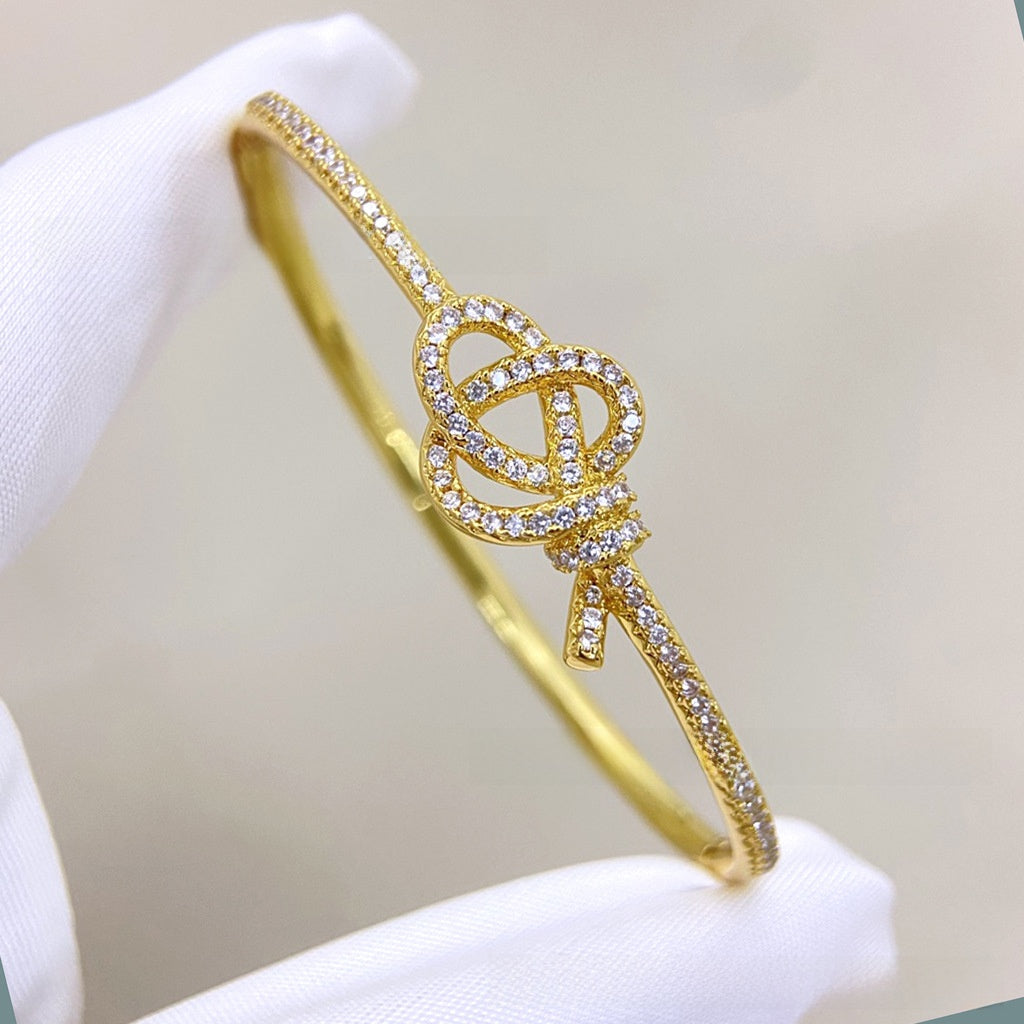 Elegant Feather Inlay Bangle In 925 Sterling Silver With 18K Real Gold Plated Electroplated Finish And Rhinestone Inlay