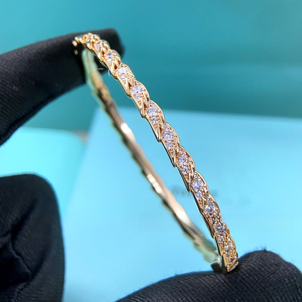 Elegant Feather Inlay Bangle In 925 Sterling Silver With 18K Real Gold Plated Electroplated Finish And Rhinestone Inlay