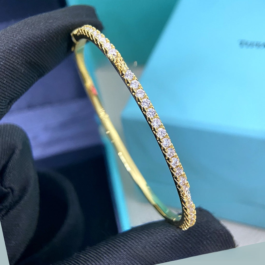 Elegant Feather Inlay Bangle In 925 Sterling Silver With 18K Real Gold Plated Electroplated Finish And Rhinestone Inlay