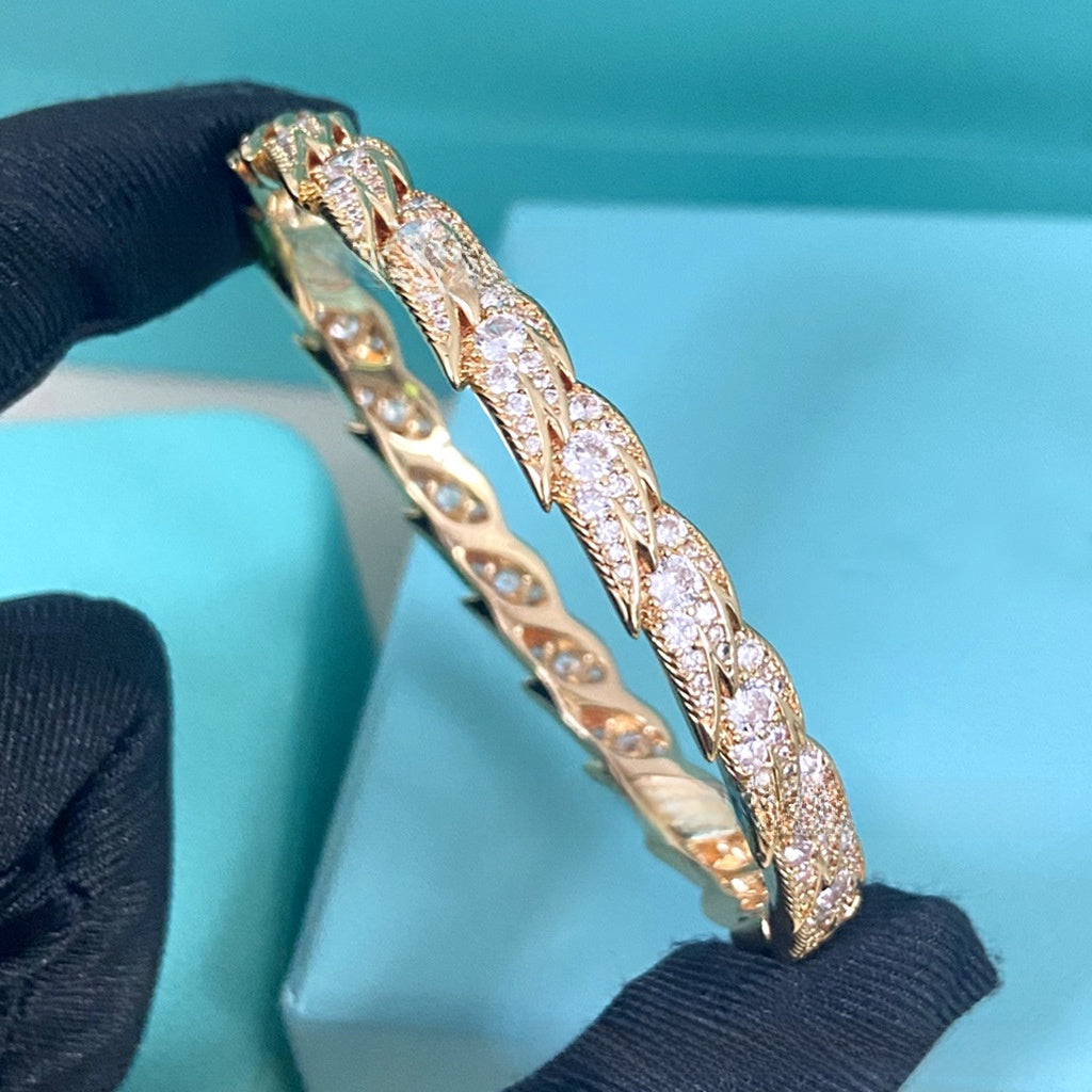 Elegant Feather Inlay Bangle In 925 Sterling Silver With 18K Real Gold Plated Electroplated Finish And Rhinestone Inlay
