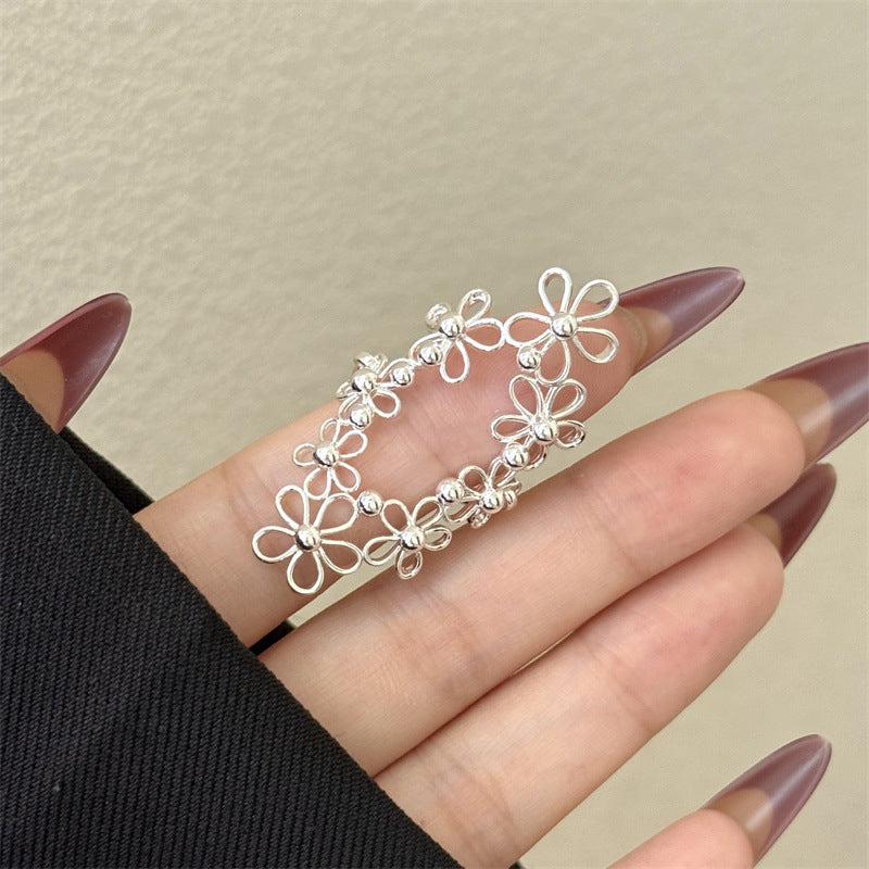 New Style Flowers Ring For Women In Gold Alloy With Real Gold Plated Electroplated Finish And Shell Inlay