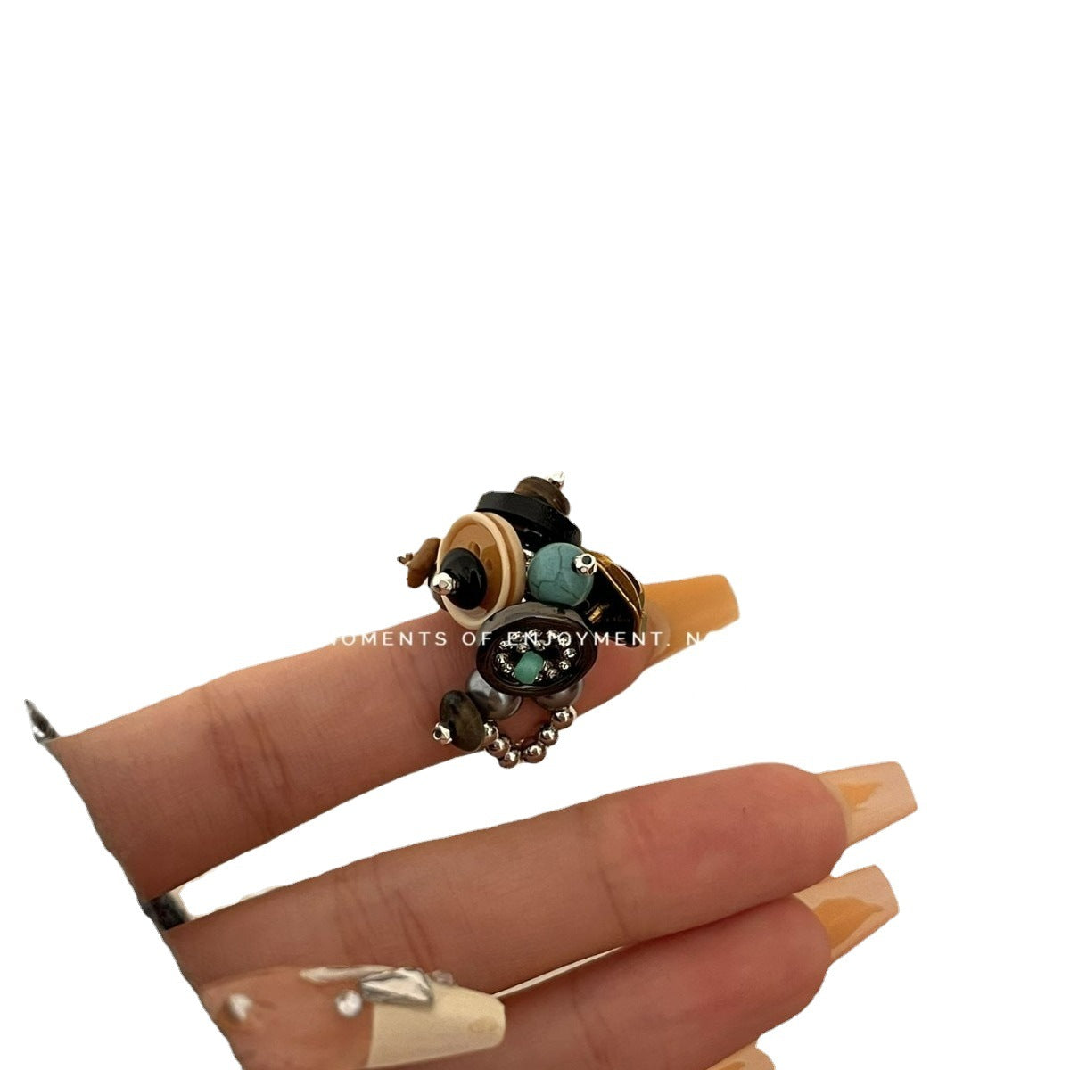 Maillard Style Metal Ring For Women With Shell Inlay Featuring Beading Craftsmanship