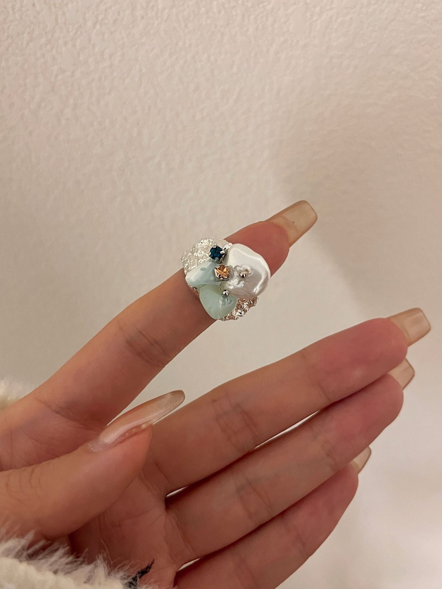 Heart Shape Open Ring For Women Featuring Electroplated Metal With Natural Stone Inlay And Beading Craft