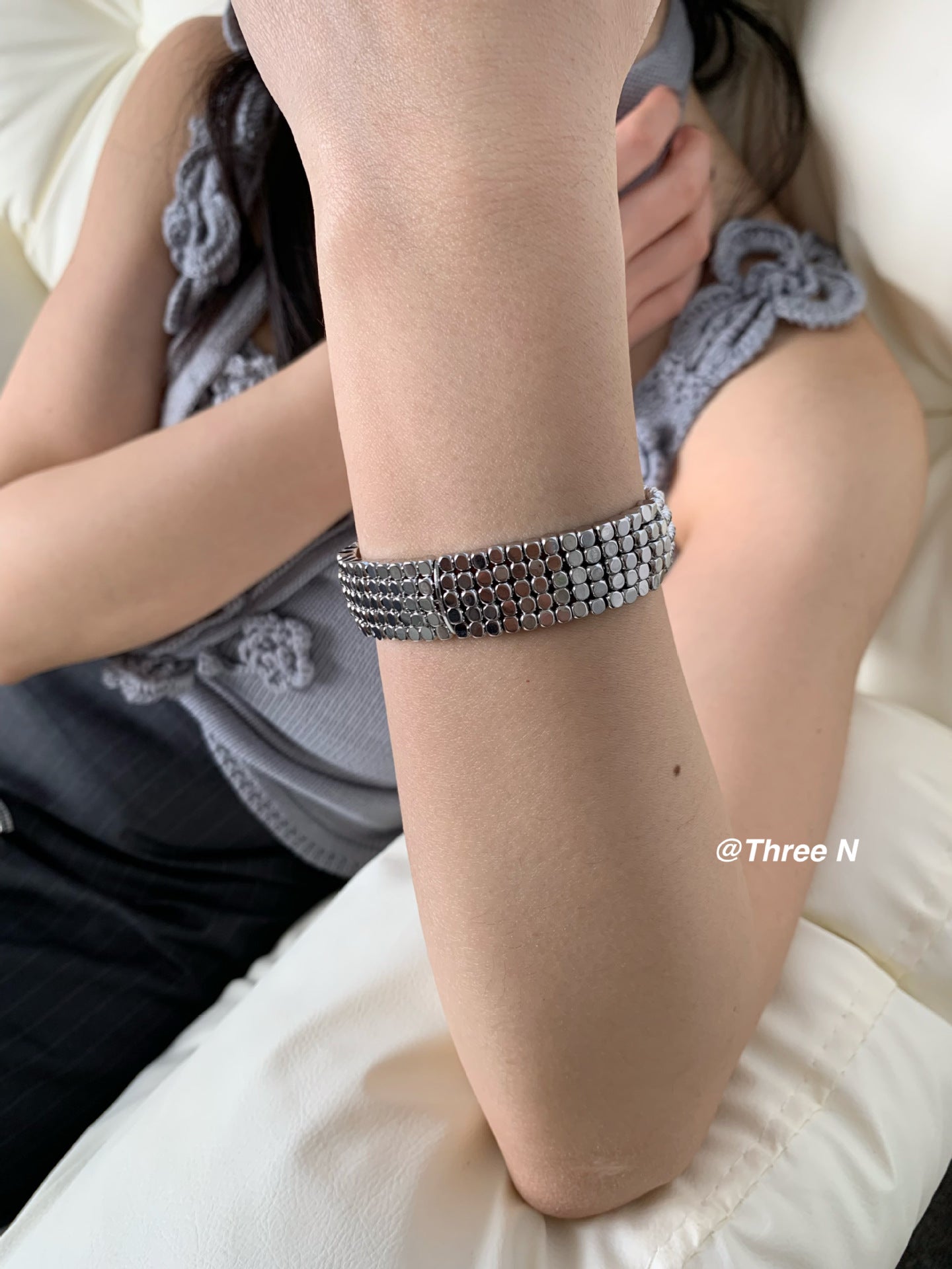 Geometric Alloy Bangle For Women With Electroplated Finish And Zircon Inlay