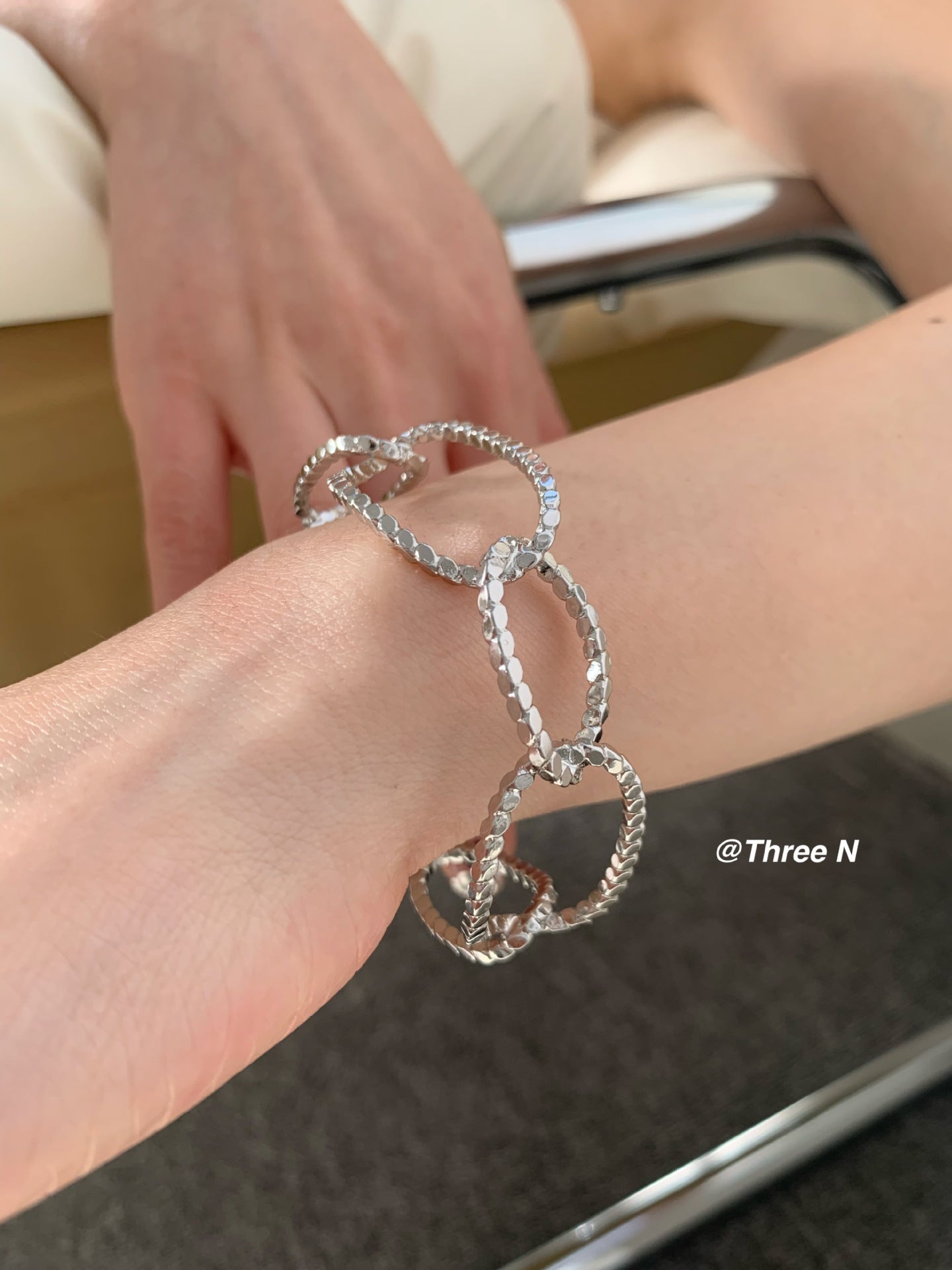 Geometric Alloy Bangle For Women With Electroplated Finish And Zircon Inlay