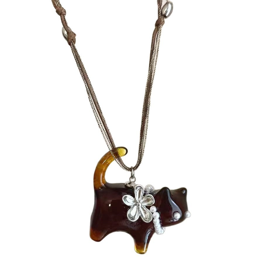 Cute Brown Flowers Pendant Necklace For Women With Rope Chain And Resin Pendant