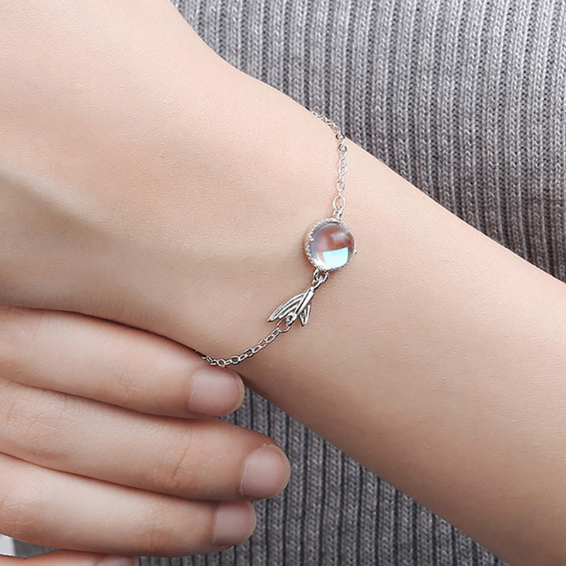 Fish Tail Bracelet For Women In New Style With Titanium Steel Chain And Moonstone Inlay