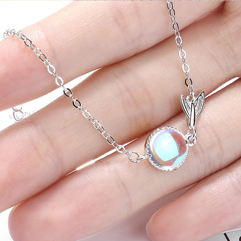 Fish Tail Bracelet For Women In New Style With Titanium Steel Chain And Moonstone Inlay