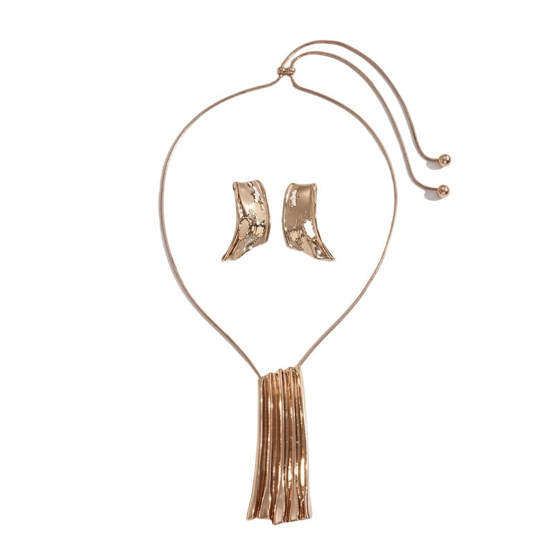 Gold Electroplated Rectangle Alloy Necklace For Women, Perfect For Daily Wear