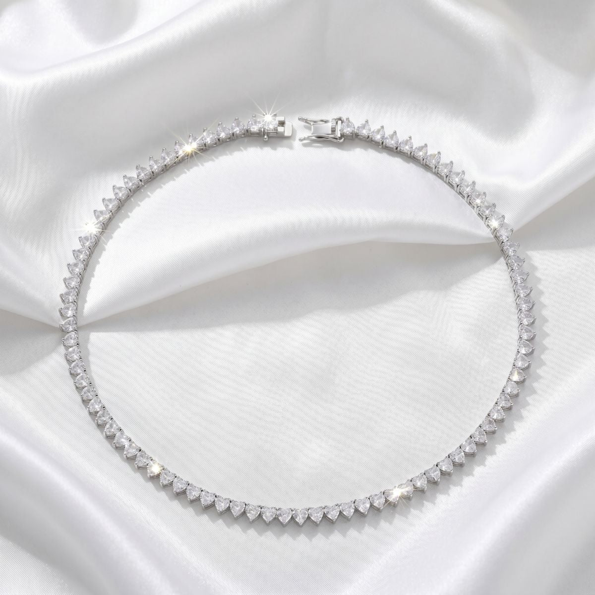 Heart Shape Long Necklace For Women With Copper Chain And Pendant, Luxurious Style Featuring Zircon Inlay