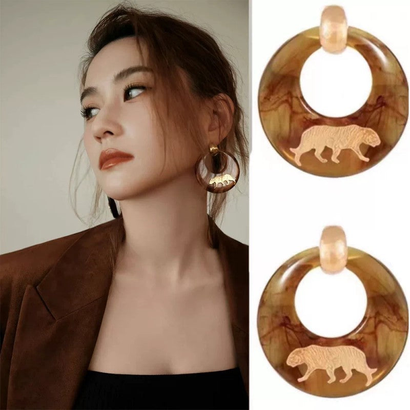 Exaggerated Circle Earrings For Women In Ivory Plastic With Resin Inlay