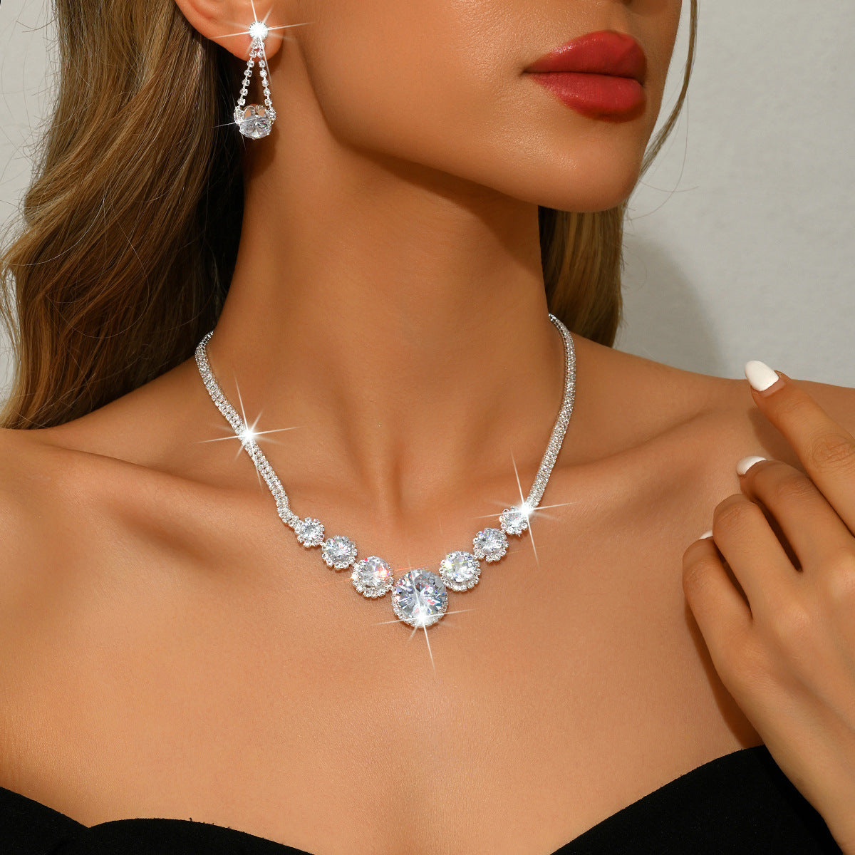 Luxurious Geometric Jewelry Set For Women In Copper With Artificial Crystal Inlay, 2 Pieces Set