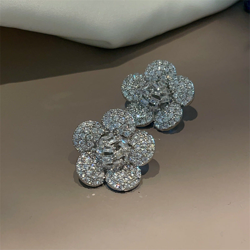 Flowers Earrings For Women With Silver Bezel Setting Featuring Zircon Gem In Copper Ear Pins