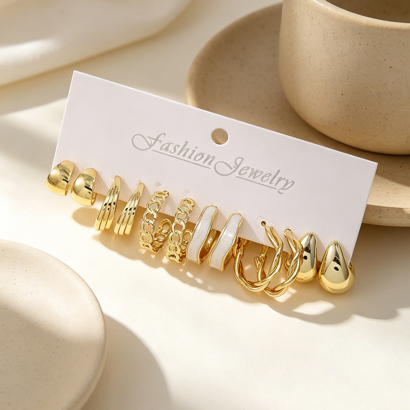 Exaggerated Twist Enamel Earrings For Women In Gold, 6 Pairs Of Alloy Jewelry