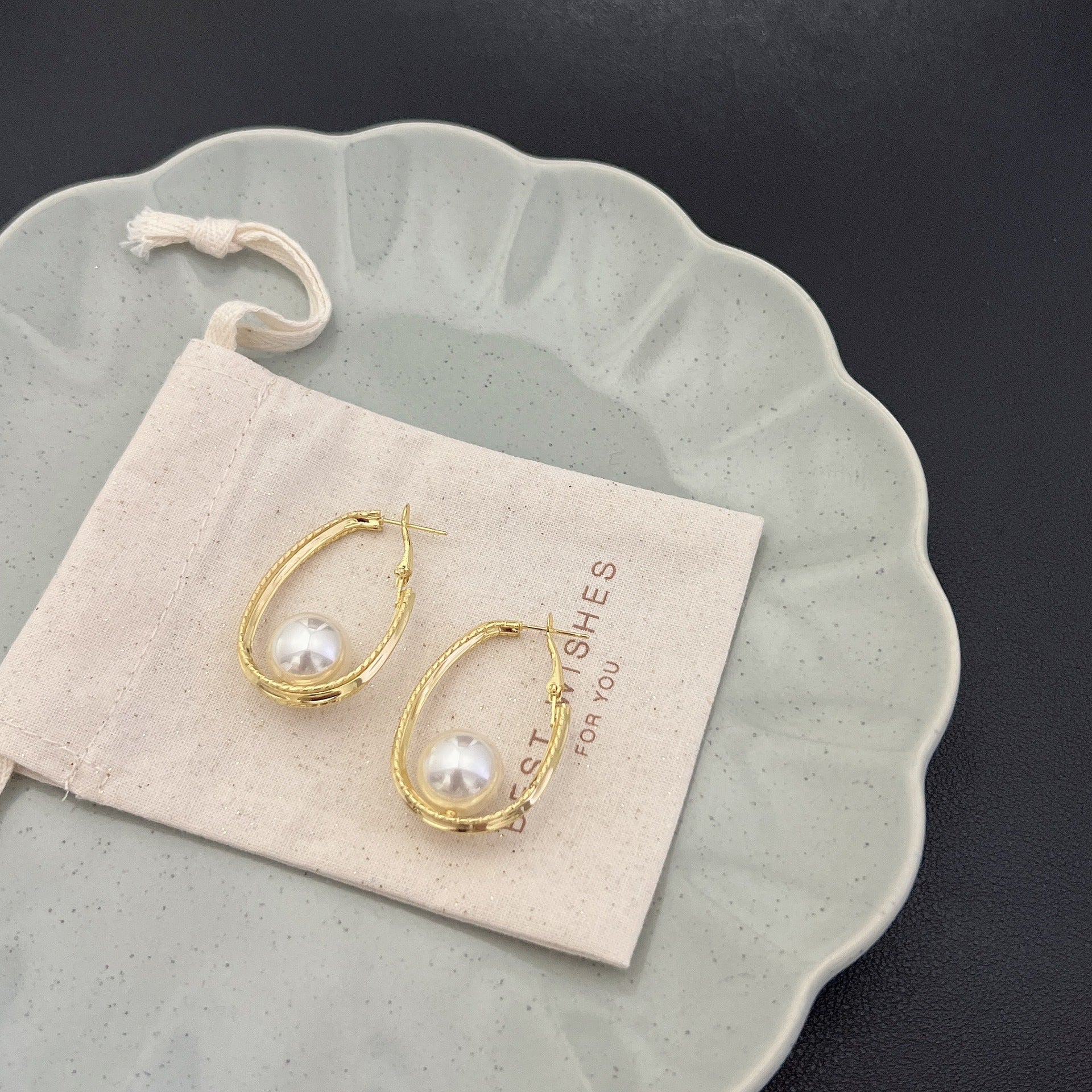 Elaborate Copper Alloy Hoop Earrings For Women Featuring Artificial Pearl Inlay With New Style Circle Design