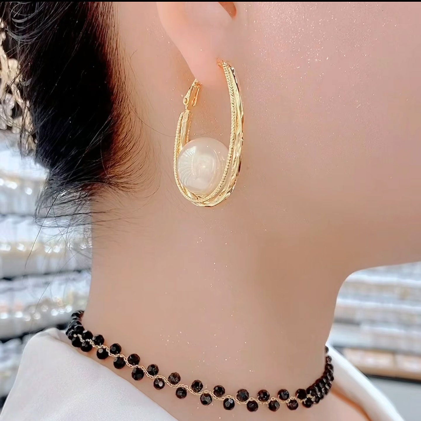 Elaborate Copper Alloy Hoop Earrings For Women Featuring Artificial Pearl Inlay With New Style Circle Design