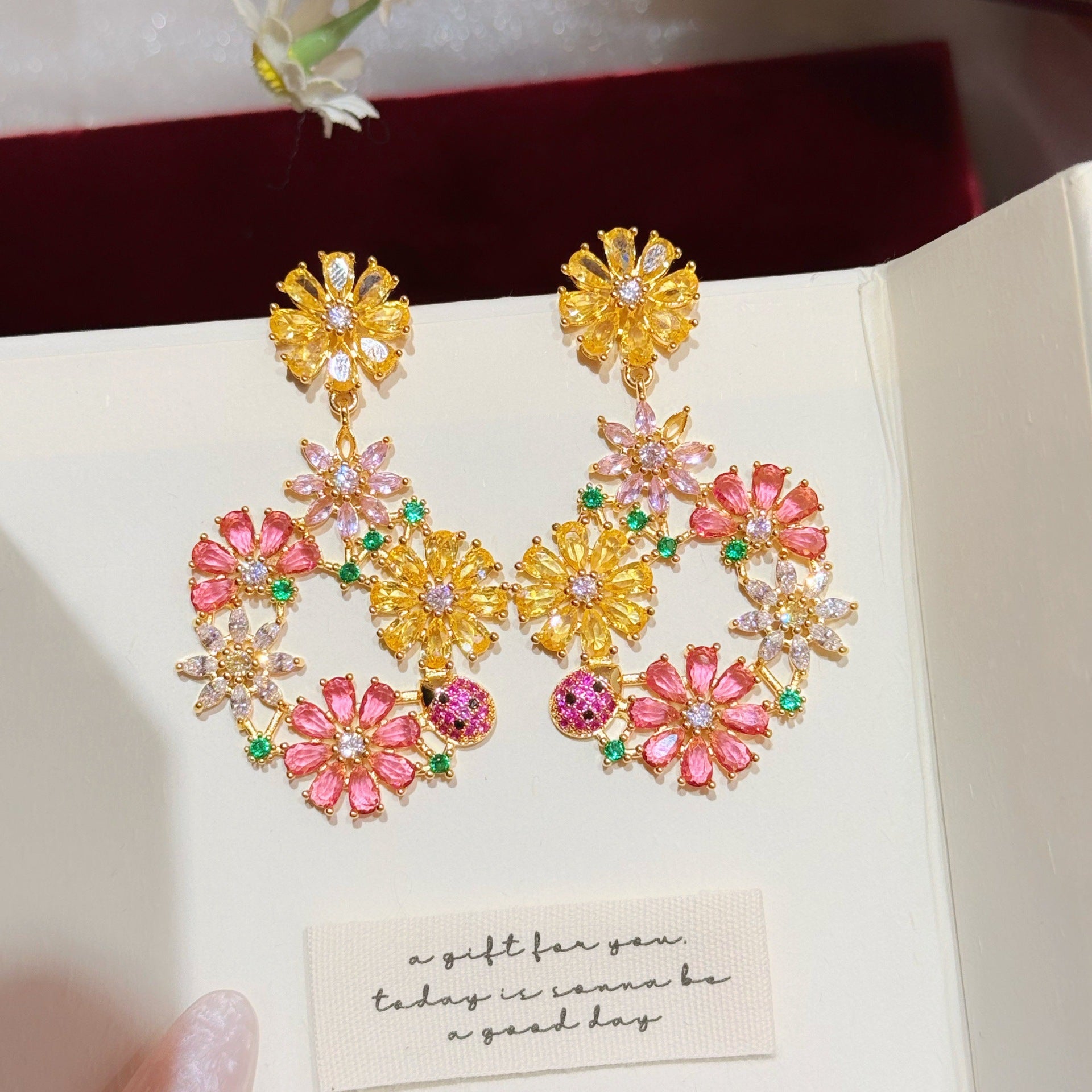 Elaborate Flowers Earrings For Women Featuring Alloy Material And Rhinestones With 925 Sterling Silver Ear Pins In Colour