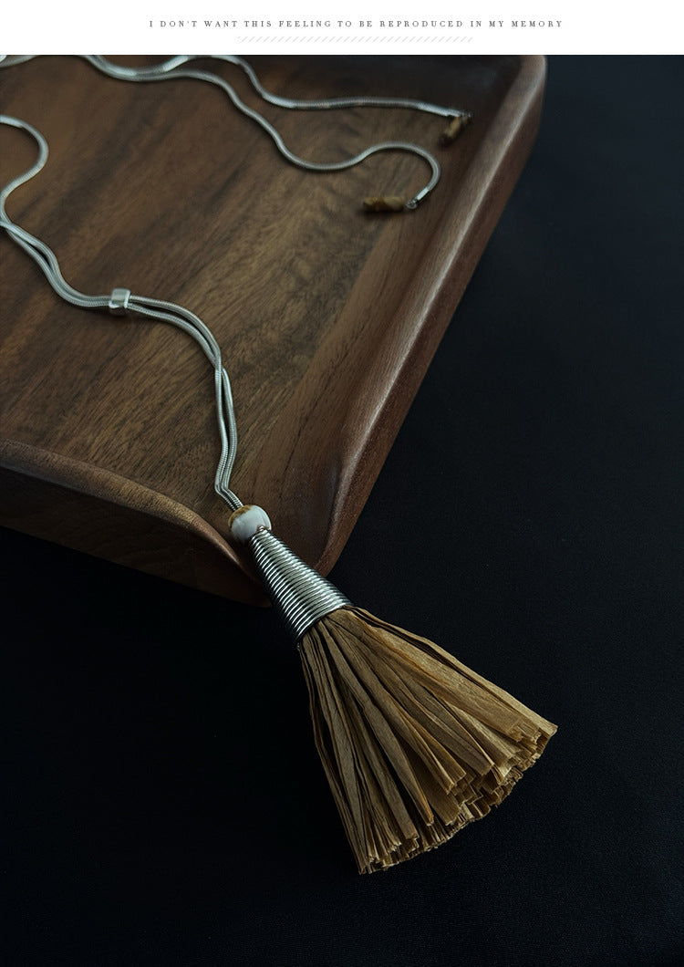 Bohemian Tassel Sweater Chain Necklace For Women With Raffia Pendant In Mixed Materials