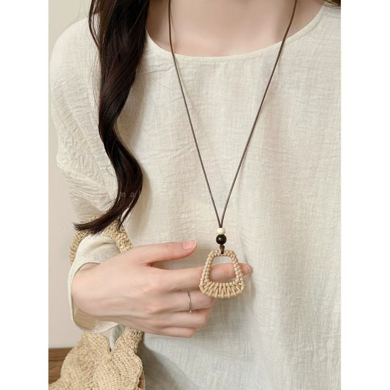 Bohemian Acrylic Flowers Pendant Necklace For Women With Braid Craft, Long Style Acrylic Inlay