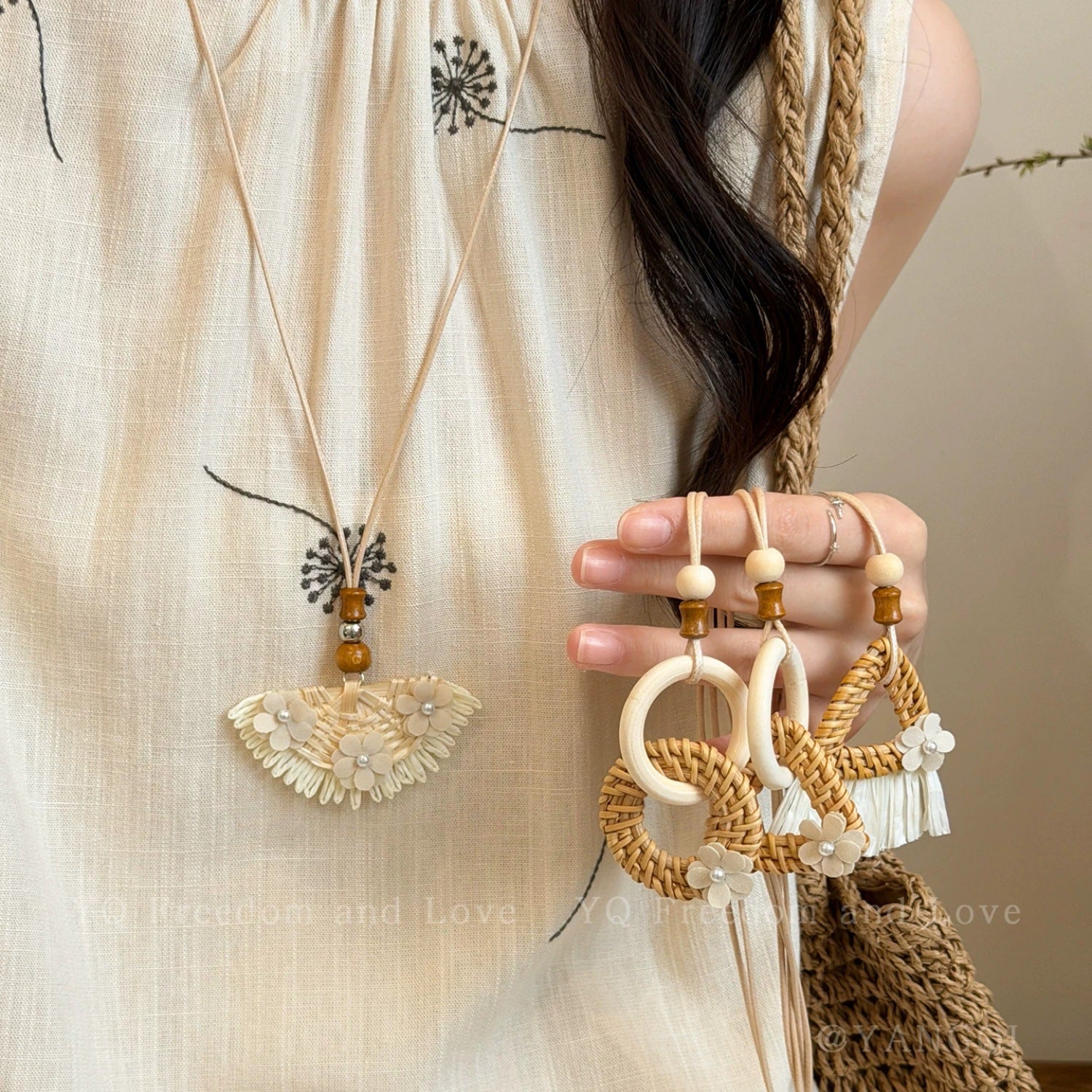 Bohemian Flowers Braid Necklace For Women With Wooden Pendant And Woven Chain