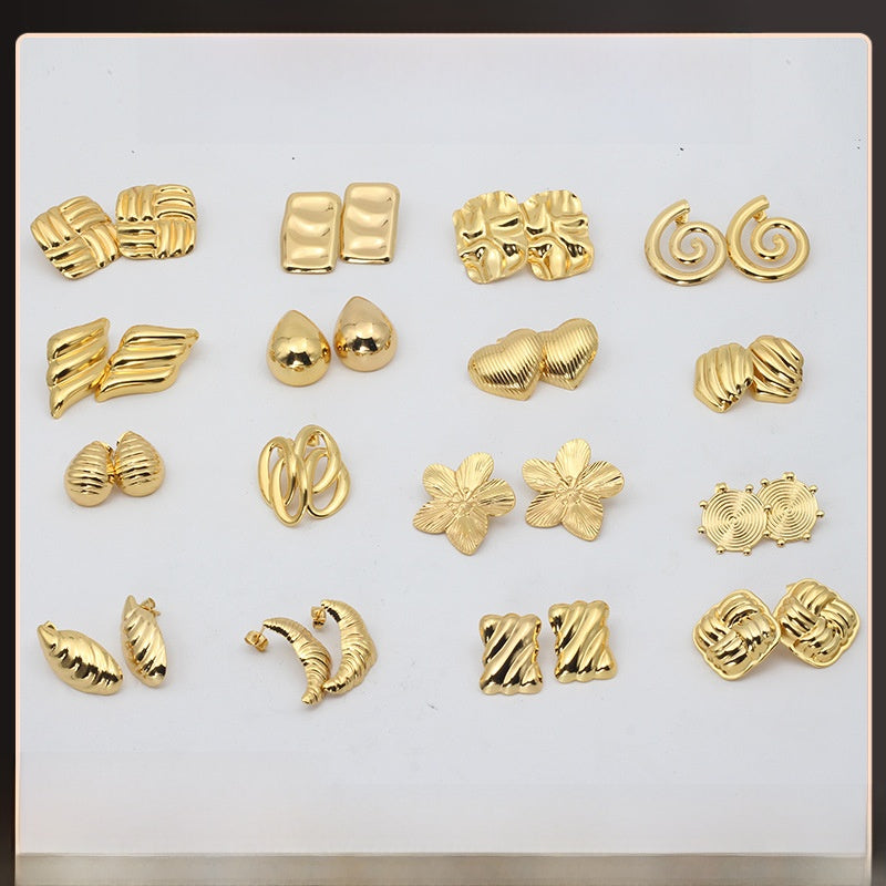 Geometric Sweet Stud Earrings For Women In 304 Stainless Steel With Electroplated Gold And Titanium Steel Posts