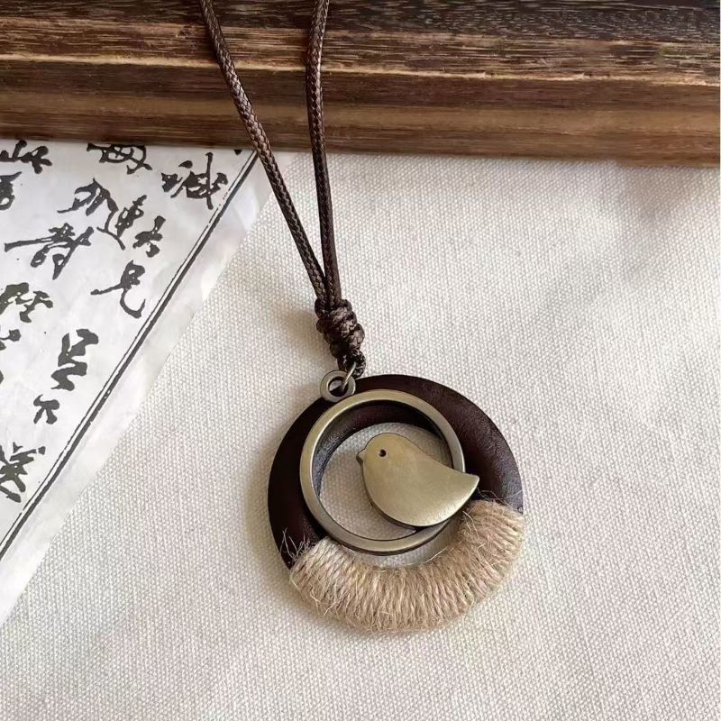 Ethnic Style Bow Tie Sweater Chain Necklace For Women In Mixed Materials Featuring Alloy Pendant, Perfect For Casual Wear
