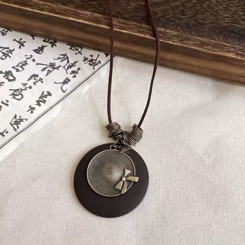 Ethnic Style Bow Tie Sweater Chain Necklace For Women In Mixed Materials Featuring Alloy Pendant, Perfect For Casual Wear