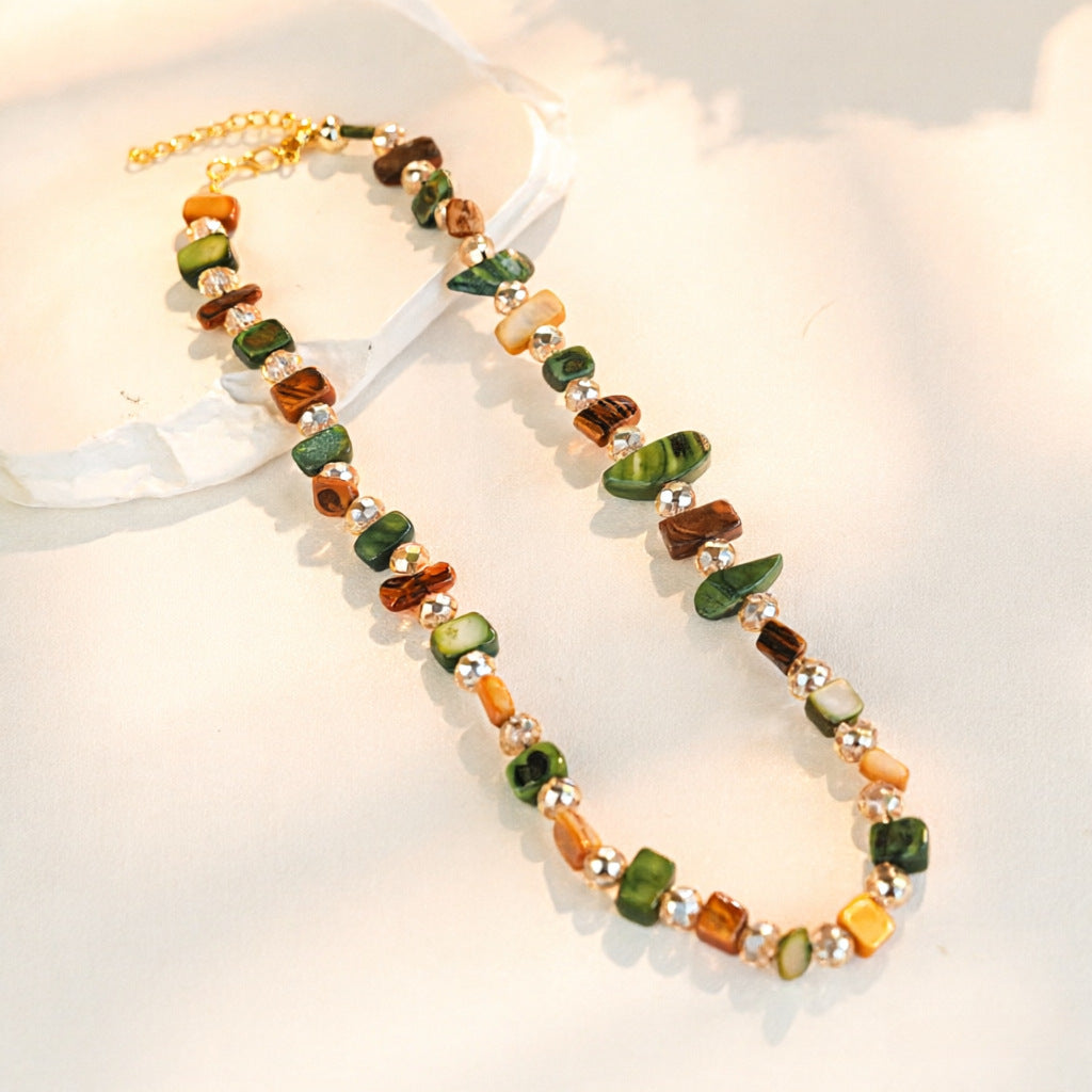 Bohemian Double Layer Shell Necklace For Women With Beaded Chain And Shell Inlay, Featuring Colourful Beading